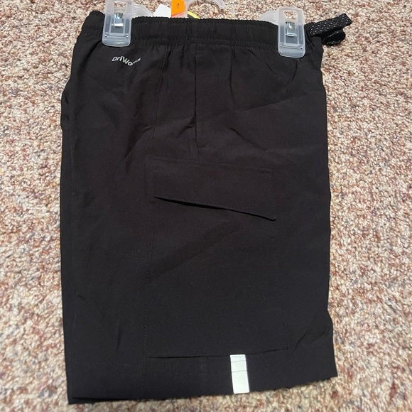 Boys Black driWorks Shorts size 4t - Picture 1 of 2